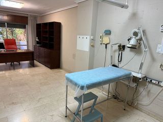 Oficina en alquiler en Centro en Almería