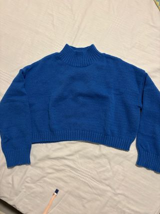 Jersey azul cuello alto