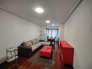 Piso en alquiler en Residencia en Ourense