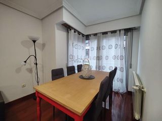 Piso en alquiler en Residencia en Ourense