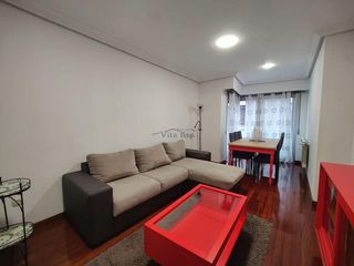 Piso en alquiler en Residencia en Ourense