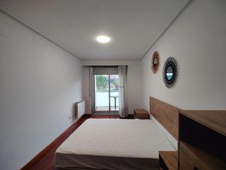 Piso en alquiler en Residencia en Ourense