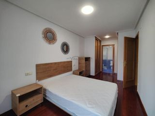 Piso en alquiler en Residencia en Ourense