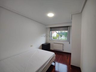 Piso en alquiler en Residencia en Ourense