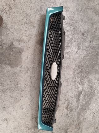 Rejilla frontal Ford Fiesta IV