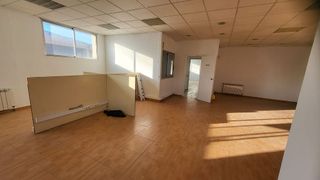 Nave industrial en venta en Can Jofresa - Sta. Margarida en Terrassa