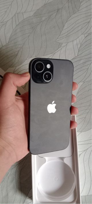 iPhone 15 Negro 128GB