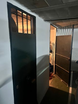 TRASTERO EN CALLE CASTELLAR ESQUINA FERIA 18.000€