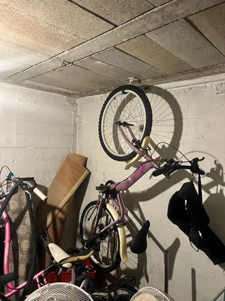 TRASTERO EN CALLE CASTELLAR ESQUINA FERIA 18.000€