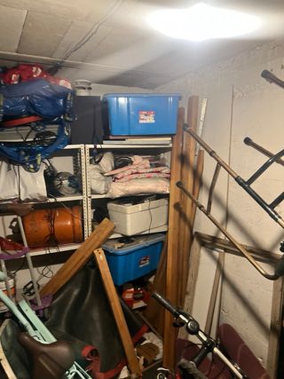 TRASTERO EN CALLE CASTELLAR ESQUINA FERIA 18.000€