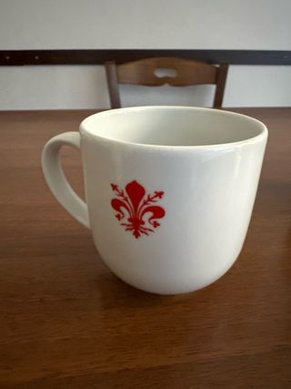 Tazza in porcellana con giglio rosso Firenze