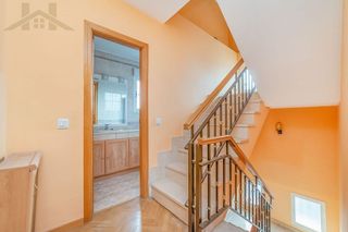 Casa adosada en venta en Pintores-Ferial en Parla