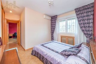 Casa adosada en venta en Pintores-Ferial en Parla