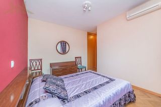 Casa adosada en venta en Pintores-Ferial en Parla