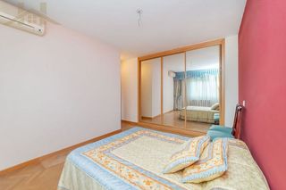 Casa adosada en venta en Pintores-Ferial en Parla