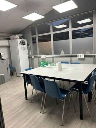 Nave industrial en alquiler en Yeles