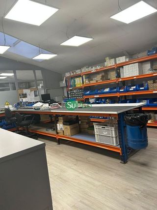 Nave industrial en alquiler en Yeles