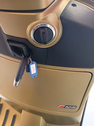 Vespa GTS 125 S