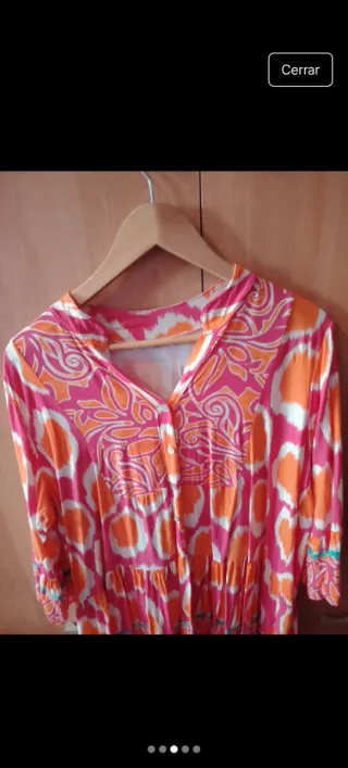 Vestido estampado naranja y rosa