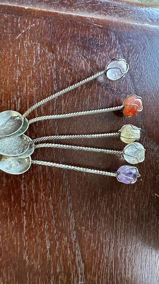 Cucharas y Tenedores Cóctel Vintage Piedras