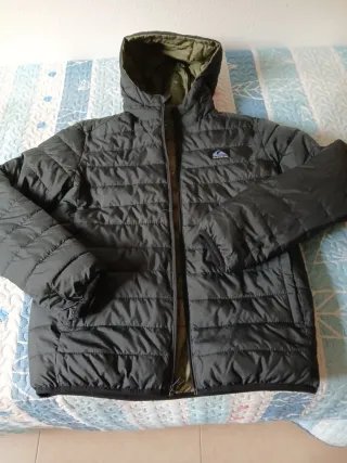 Chaqueta Quiksilver reversible verde para ñiñ@.