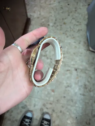 Reloj Festina Dorado 50%