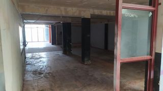Local comercial en venta en Zona Cantereria en Burjassot