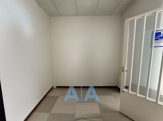 Local comercial en venta en Universidad en Ciudad Real