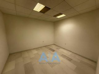 Local comercial en venta en Universidad en Ciudad Real