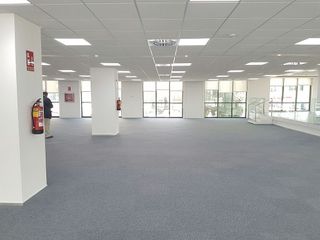 Oficina en alquiler en Sant Just Desvern