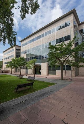 Oficina en alquiler en Almeda - El Corte Inglés en Cornellà de Llobregat