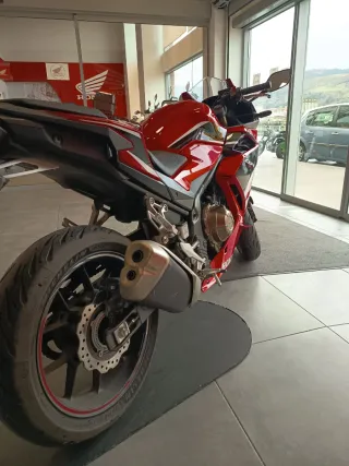 Honda CBR 500R Roja