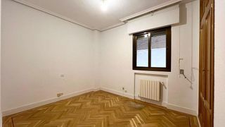 Piso en alquiler en Canillas en Madrid