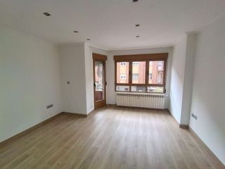 Piso en alquiler en Campo Grande - Arco Ladrillo en Valladolid