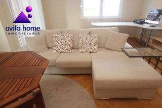 Piso en alquiler en Universidad en Ávila