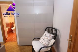 Piso en alquiler en Universidad en Ávila