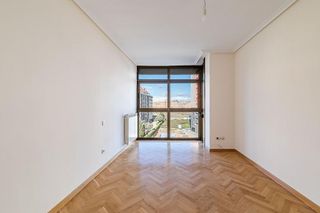 Piso en alquiler en Sanchinarro en Madrid