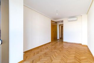 Piso en alquiler en Sanchinarro en Madrid