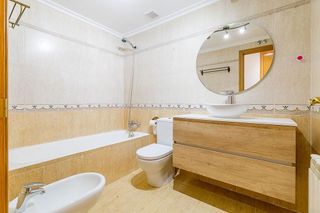 Piso en alquiler en Sanchinarro en Madrid