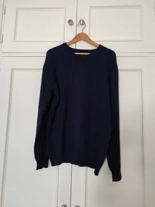 Jersey de punto trenzado azul marino