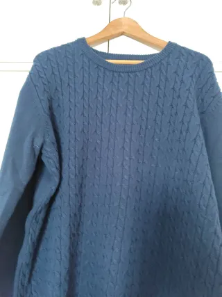Jersey de punto trenzado azul marino