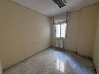 Oficina en alquiler en Zona Centro en Córdoba