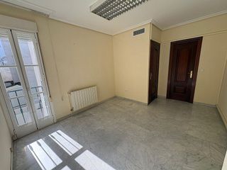 Oficina en alquiler en Zona Centro en Córdoba