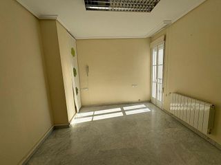 Oficina en alquiler en Zona Centro en Córdoba