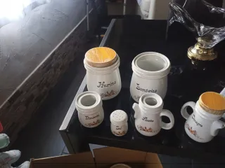 Tarros vintage cocina cerámica y madera