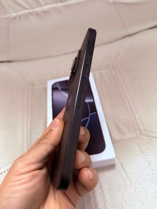 iPhone 16 Pro Max 512GB,  impecable en caja
