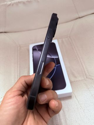 iPhone 16 Pro Max 512GB,  impecable en caja