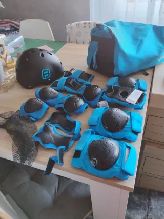 Equipación patinaje infantil: casco y protecciones