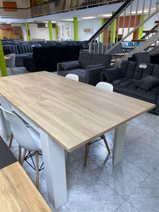 Mesa comedor extensible + 4 sillas