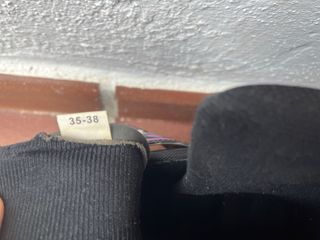 Patines en línea negros y morados